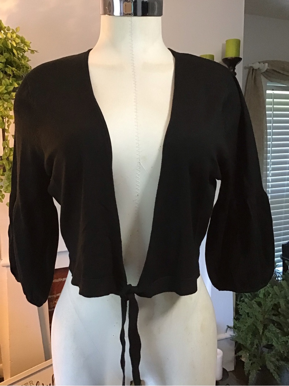 Kenar Black Tie-Front Cropped Cardigan